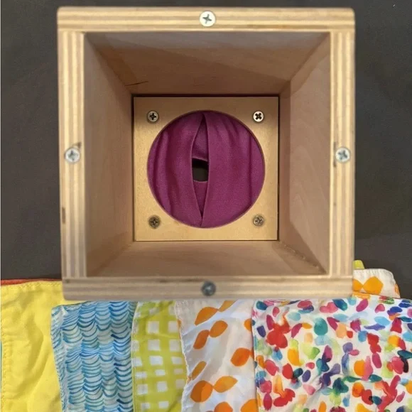 LOVEVERY Montessori Magic Tissue Box COMPLETE 7 Tissues Cloths Senser - Picture 3 of 5